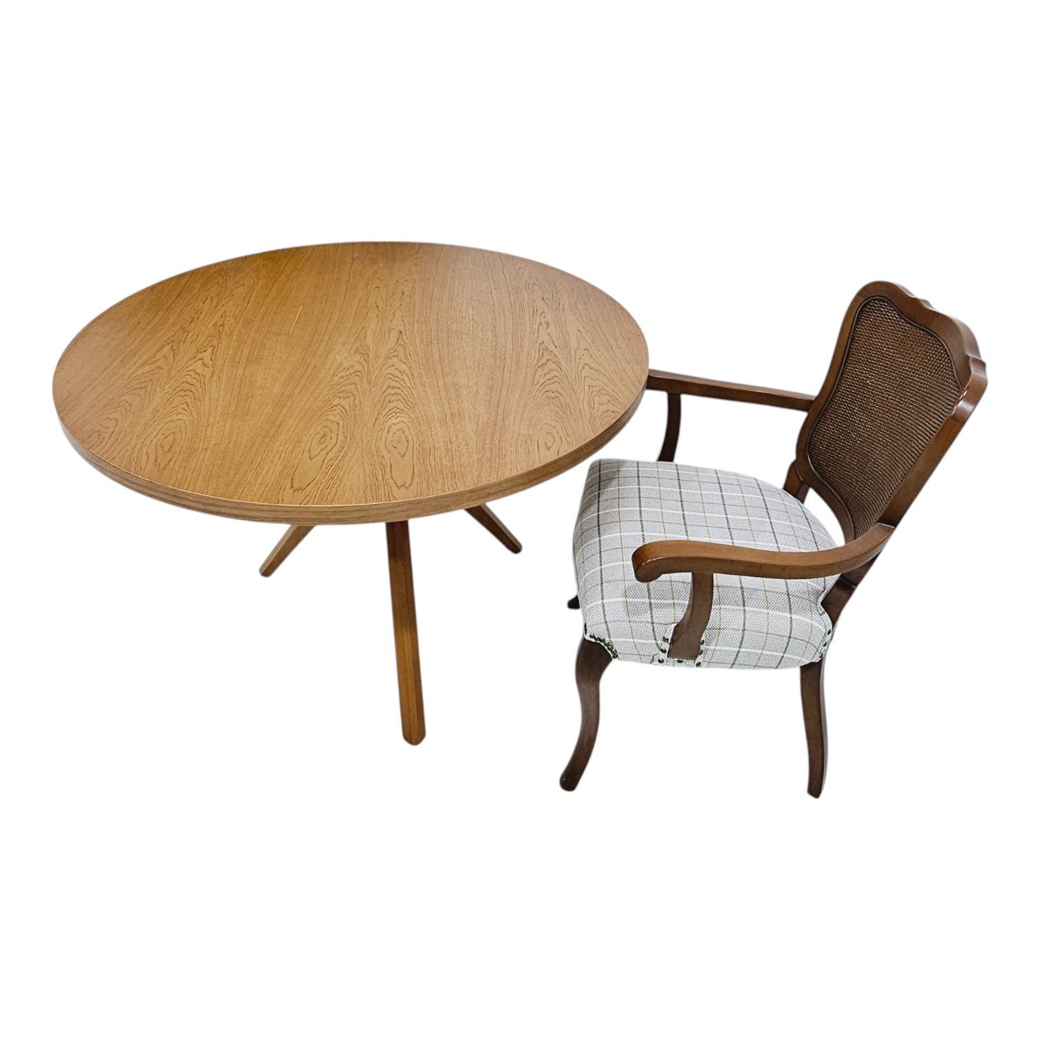 jorge yuvarlak masa jorge yuvarlak masa