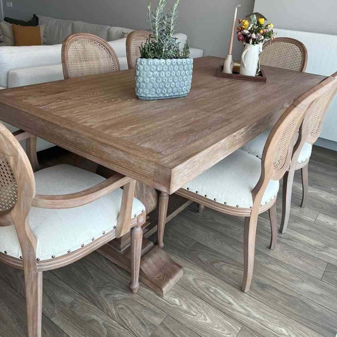 acacia yemek masası