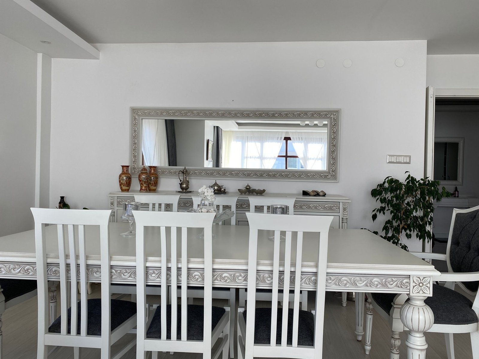 oymalı lake yemek masası oymalı lake yemek masası