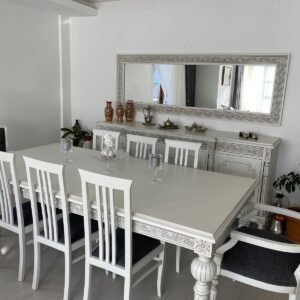 oymalı lake yemek masası